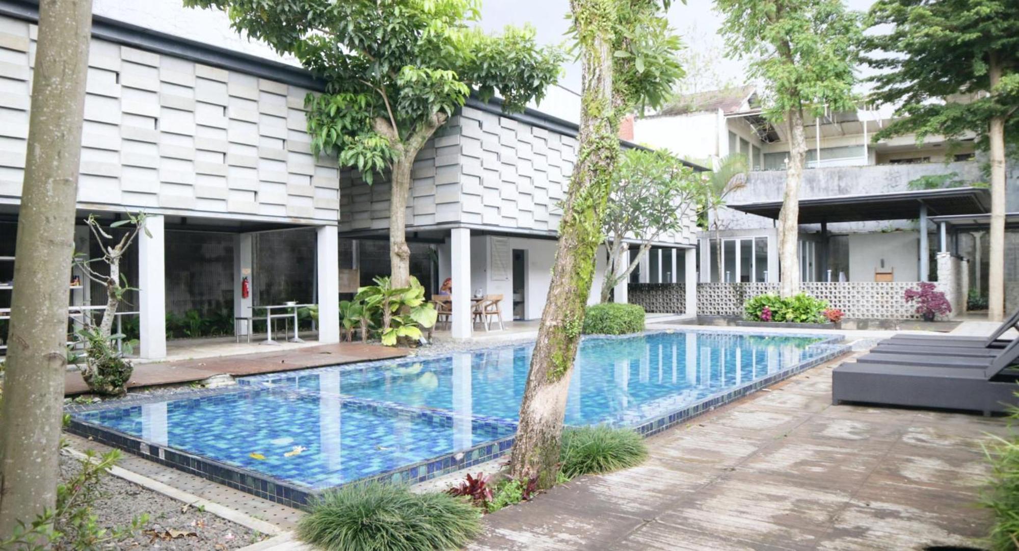 Wisma tamu Proven Living *